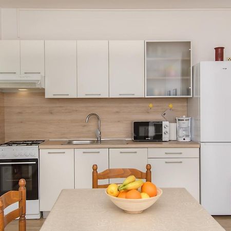 Apartman Alba Karigador Eksteriør bilde