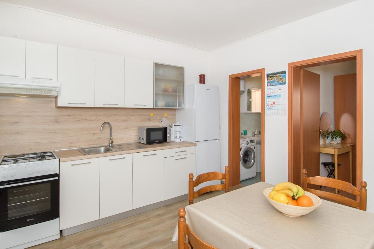 Apartman Alba Karigador Eksteriør bilde